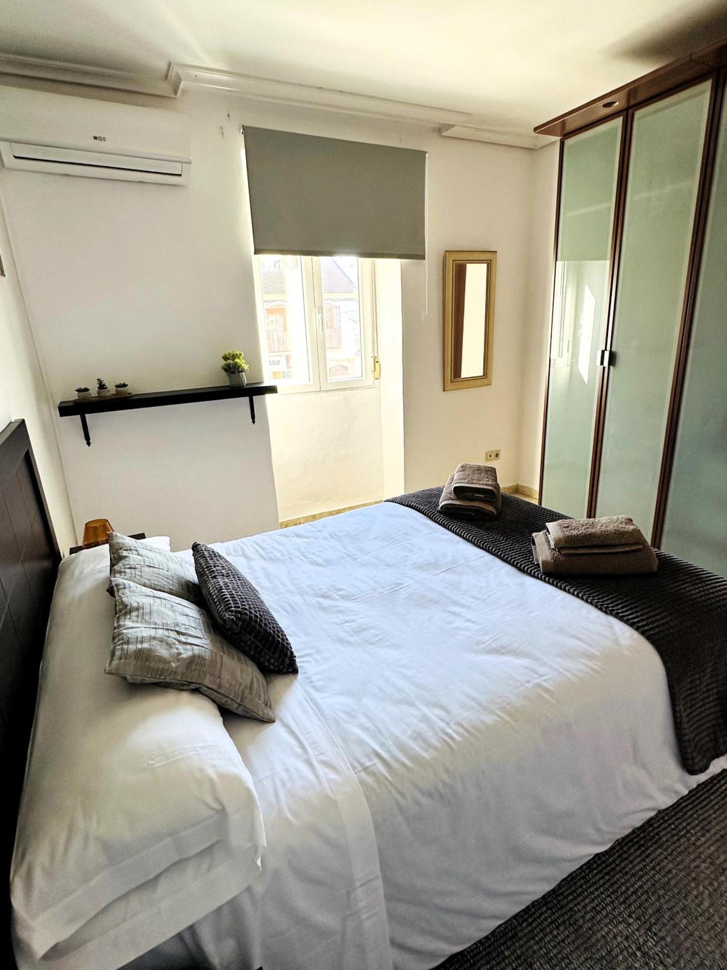 Apartamento Mezquita con cochera Córdoba Exterior foto